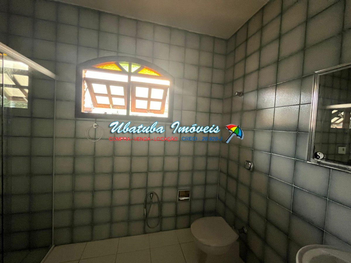 Sobrado com 03 dormitórios em excelente localização - foto 12