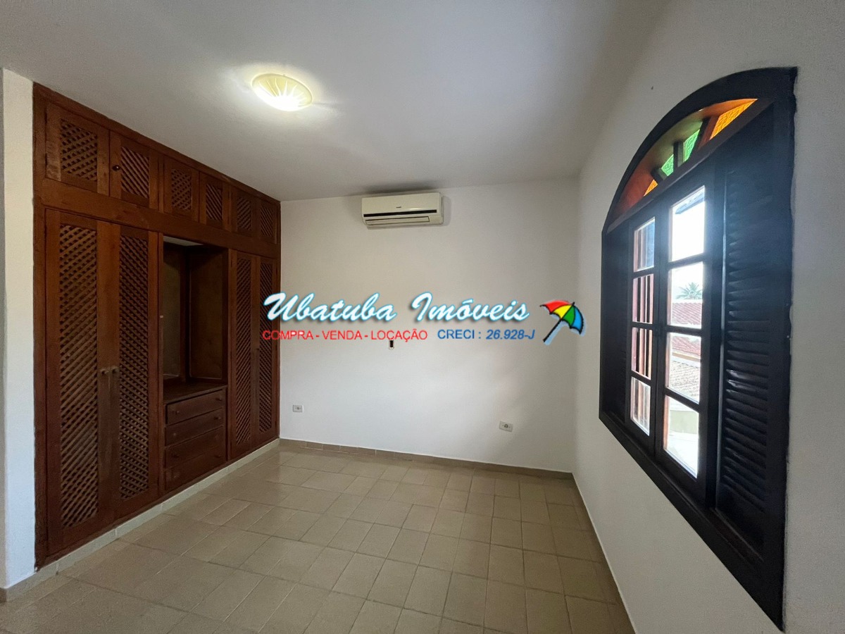 Sobrado com 03 dormitórios em excelente localização - foto 7