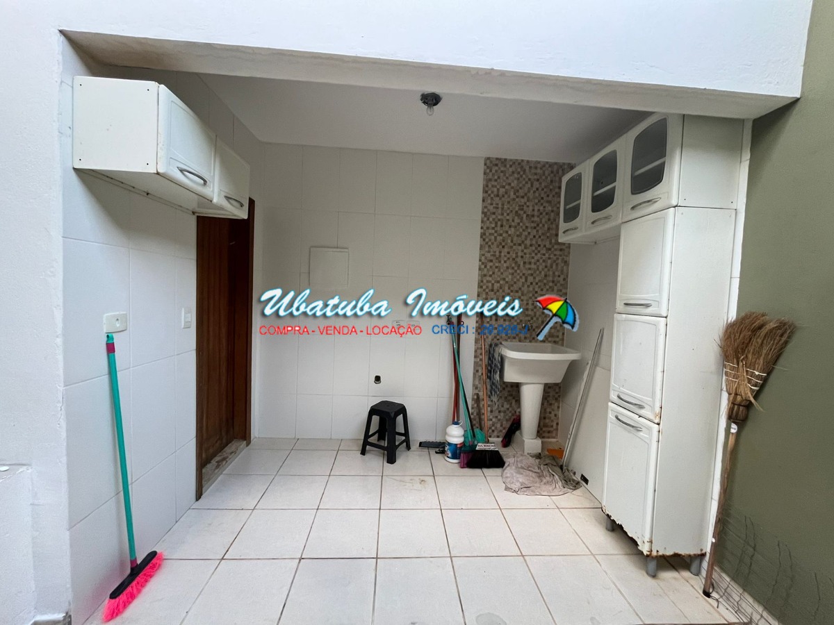 Sobrado com 03 dormitórios em excelente localização - foto 3