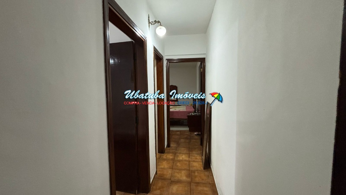 Casa em excelente localização em corredor comercial - foto 9