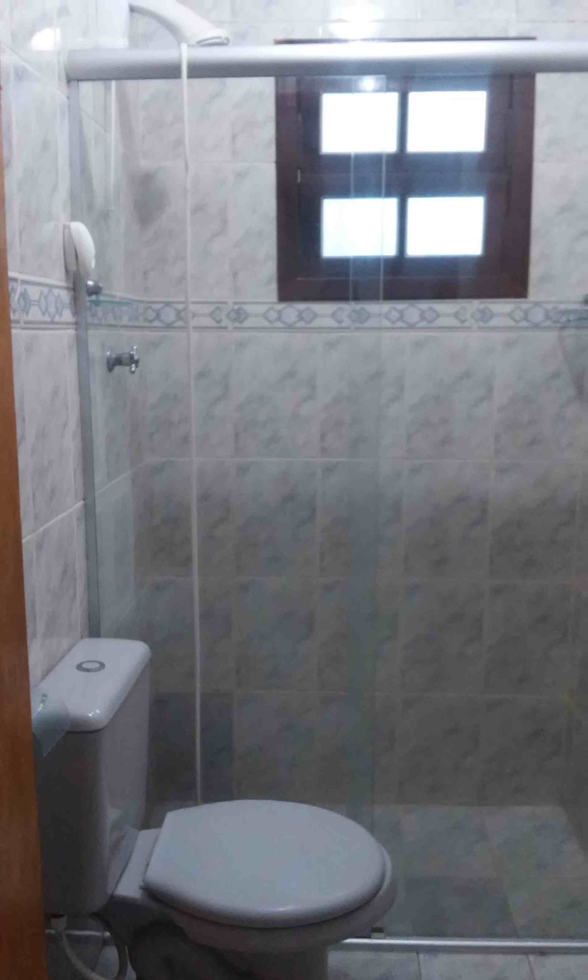 Casa meio lote - otima localização - marafunda - foto 9