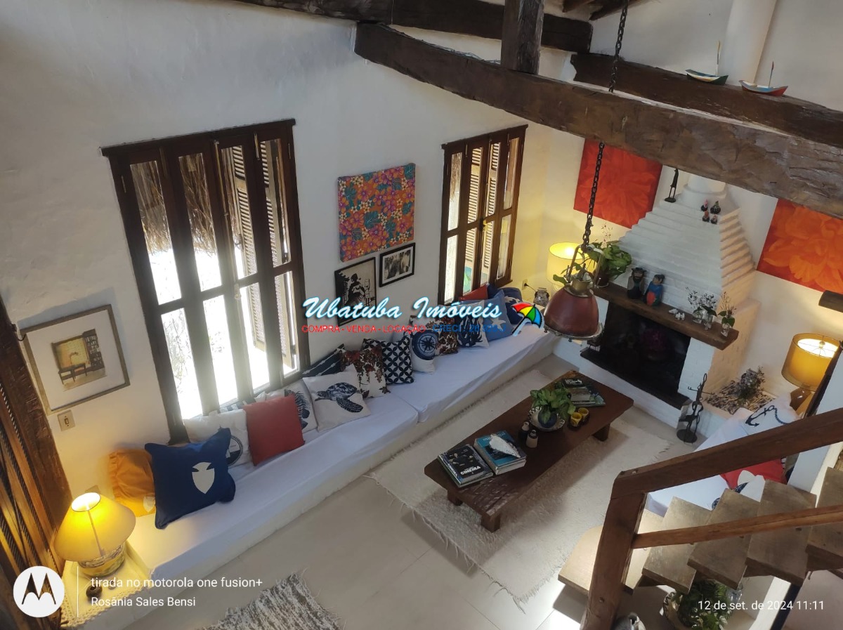 Linda Casa frente para Mar toda reformada e mobiliada