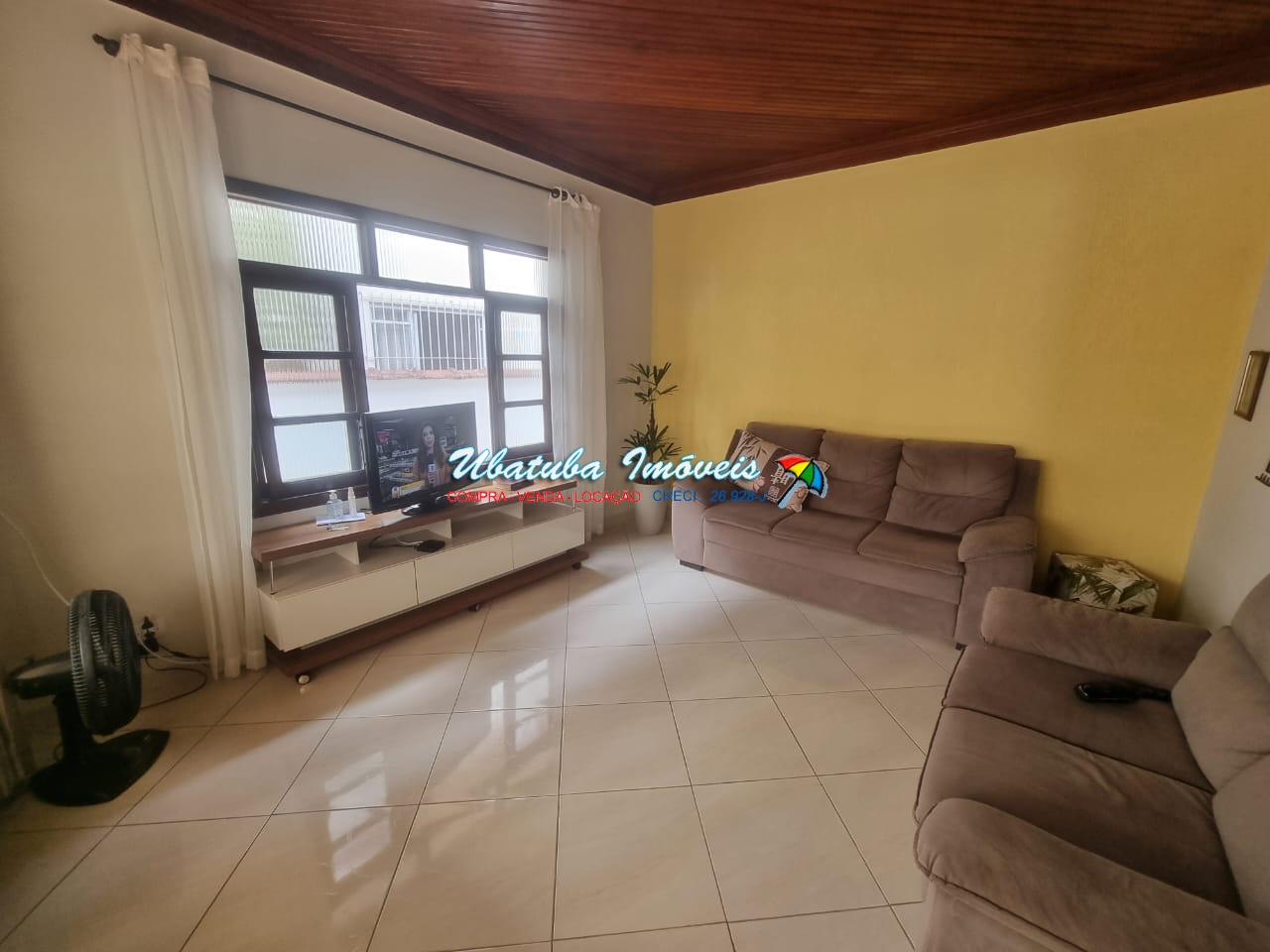 Casa bem localizada com edícula - foto 9