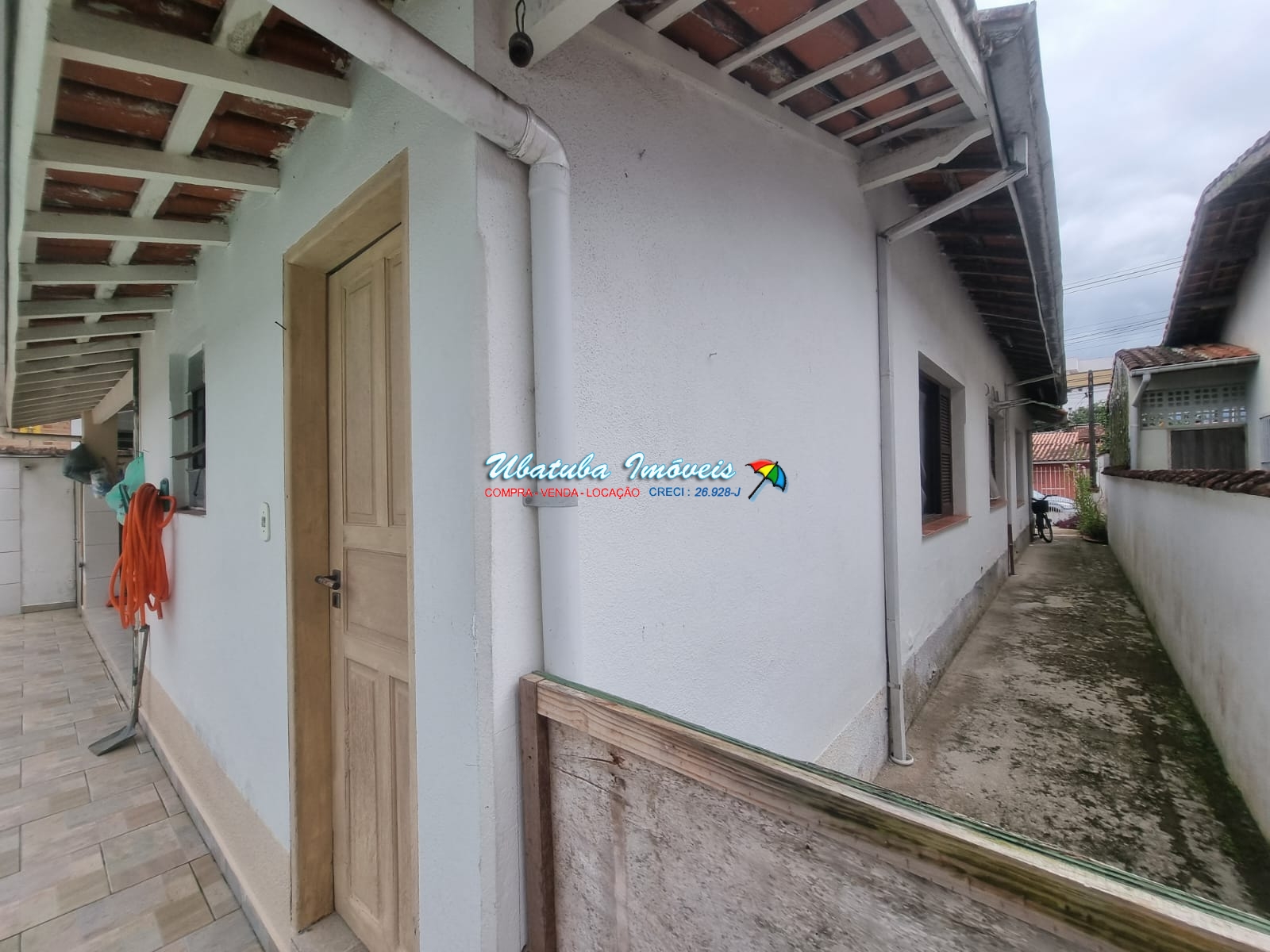 Casa bem localizada com edícula - foto 11