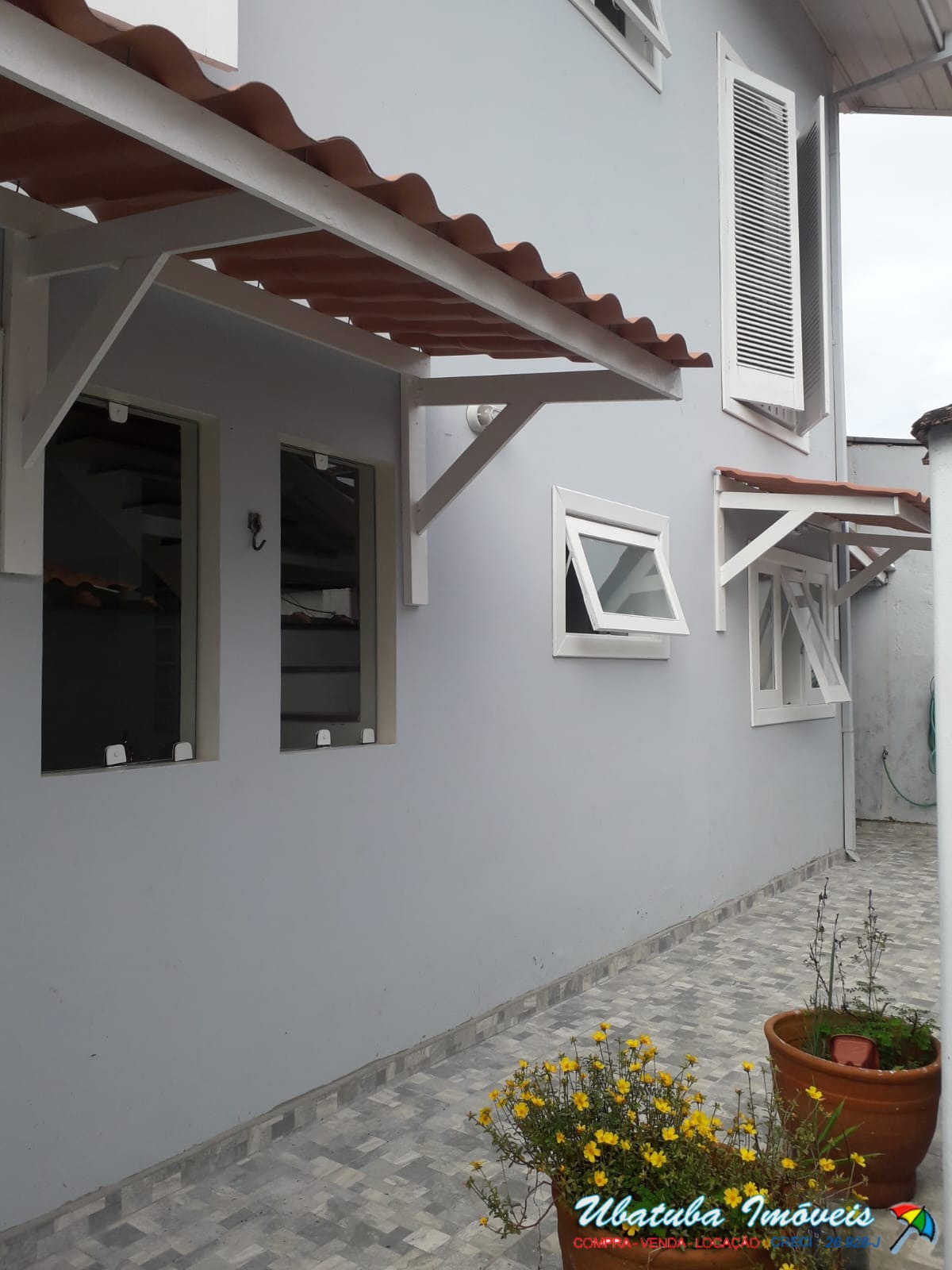 Linda casa muito bem localizada no centro - foto 11