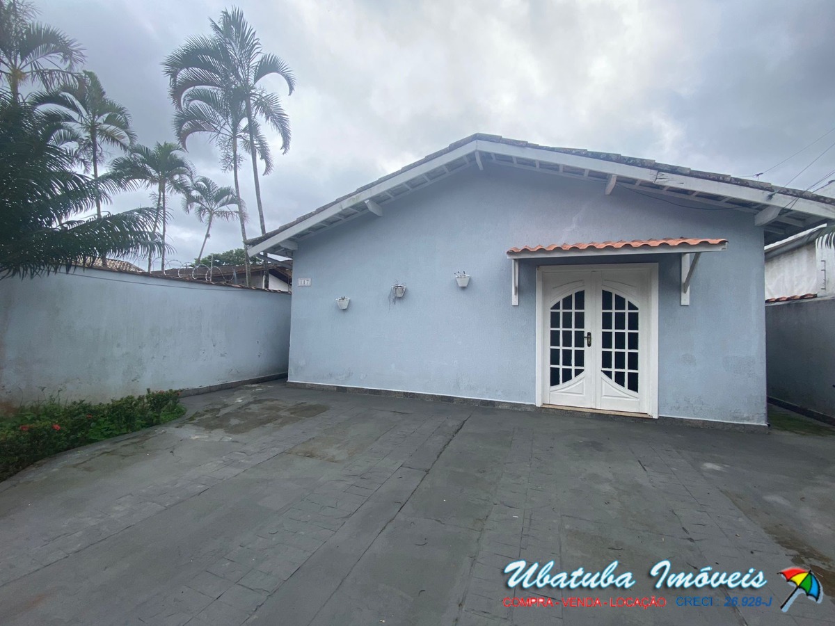 Linda casa muito bem localizada no centro - foto 1