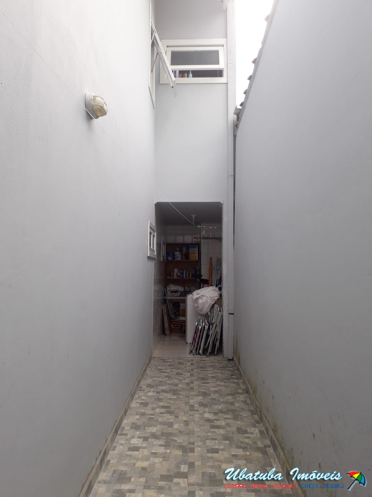 Linda casa muito bem localizada no centro - foto 9