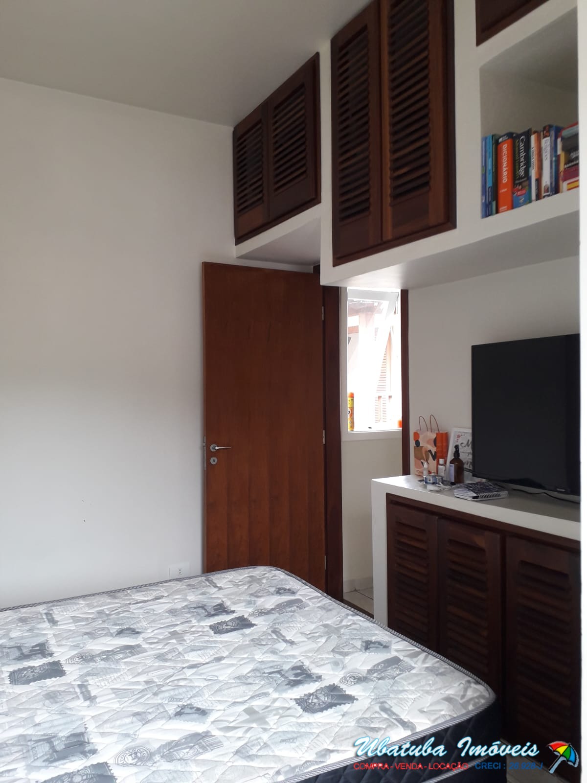 Linda casa muito bem localizada no centro - foto 7