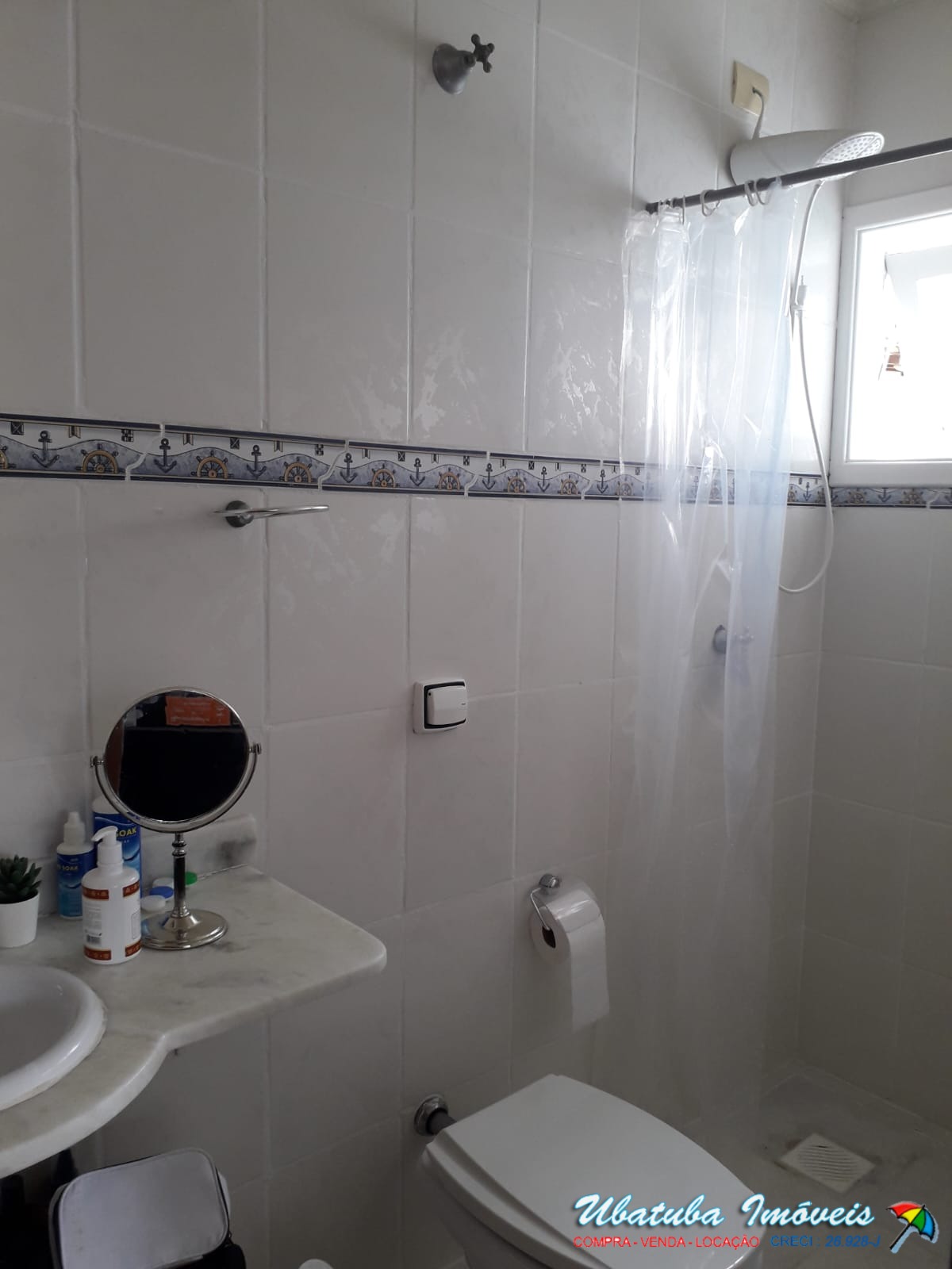 Linda casa muito bem localizada no centro - foto 5