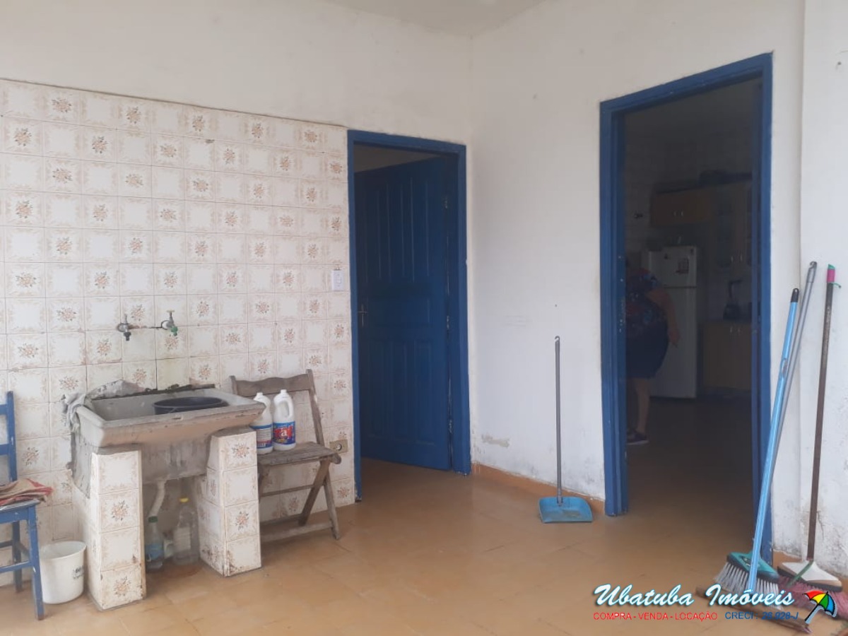 Casa com edícula no perequê-açu - foto 4