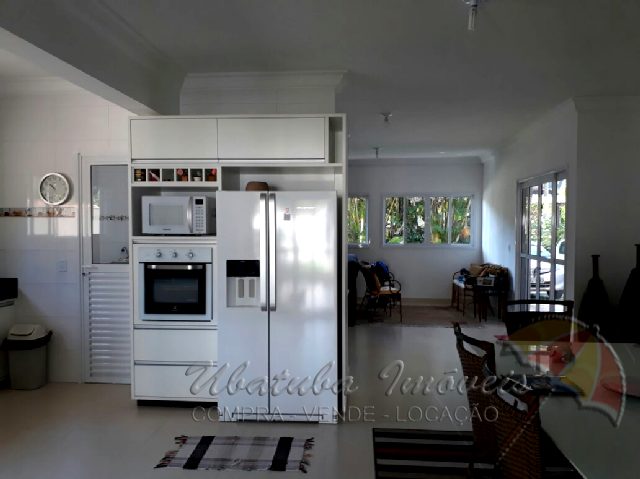 Linda casa cond. Fechado ubatuba country - com 04 dormitório - foto 3
