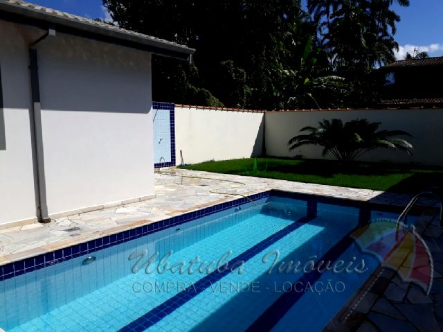 Linda casa cond. Fechado ubatuba country - com 04 dormitório - foto 1